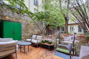TBS 102 - Parisian House with Private Garden