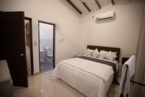 Santorini Resorts