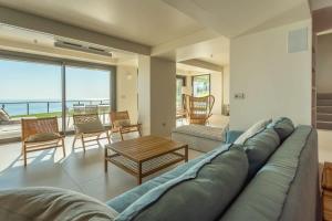 Terrazza Incanti - Piscina e Magia al Tramonto