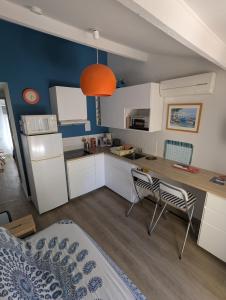 Le Mas de la Palmeraie - Studio dans propriété privée au calme avec piscine et tennis