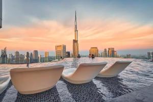 Gogoto5 1BR Burj View Infinity Pool High Floor