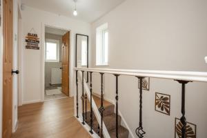 Spacious 5 Bed Family Home with Parking and Fast WiFi Leicester