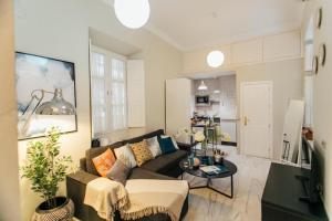 Exclusive duplex- 1Bd 1Bth- Cathedral of Seville