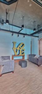 VIV Lot8 Condo Daily Staycation in Cebu City