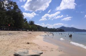 Cozy Surin apartment at 6 Avenue by Lofty