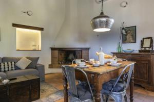 Panoramic Apartment In 17Th Century Farmhouse