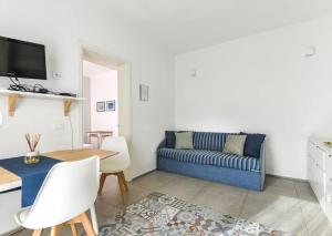 Villa Fantagali - appartamento 503 con giardino a 30mt dal mare