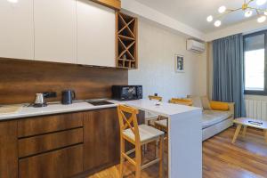 Newly Renovated Stylish 1BR Apartment For 4