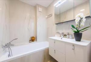 Sea View Apartment Near Monaco