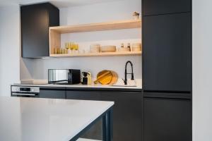 Stylish Duplex-3Beds 2Baths-Puerta Carmona Centro