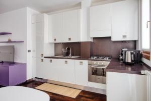 Just Urban Stays - Bright flat in Porta Romana area