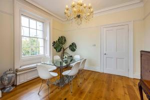 Luxury three-bedroom apartment in Nottingham City Centre