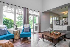 Memory Lane - Walk to the Village - Sleeps 10