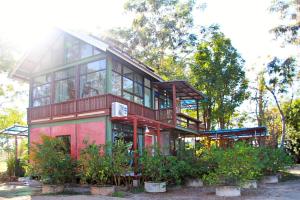Phu Mi Lum Nao house by Nasi Jampu, Chiang Mai