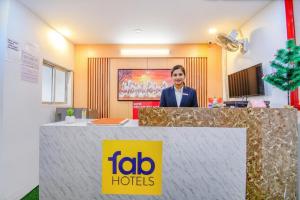FabHotel New Dream Palace - Near acropilose mall and ruby hospital