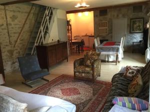 Spacieux logement avec piscine à Orville