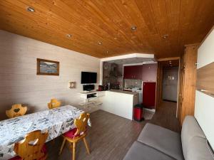 Studio Luxe 30m² avec Balcon, Proche Pistes, 4 Pers, Tignes - FR-1-449-101