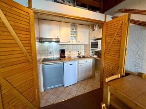 T2 Sud ski au pied, balcon, TV, linge inclus - FR-1-449-92