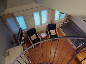 Lomahuoneisto paritalossa Puustila B