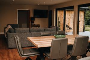 Beacons View Luxury Lakeside Chalet- Trem Y Fan