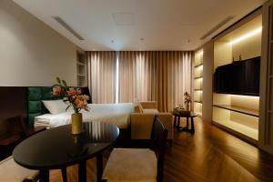 TQ Luxury Hotel & Apartment