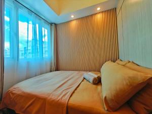 Cozy Modern 1BR Light Residences with 55 inches 4K TV