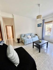 Cozy apartment in the Southbank of Lisbon, Feijo