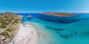Charming Sea Villas Villa Sleeps 6IN shared pool