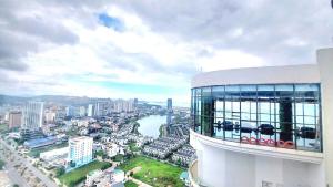 Sweet Home - Homestay apartment system at Citadines Marina Ha Long building