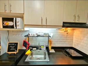 Cozy Studio at MPlace near Timog Quezon City