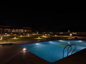 4BHK Ultra luxury 3 acre farm villa with swimming pool by Guildstone stays