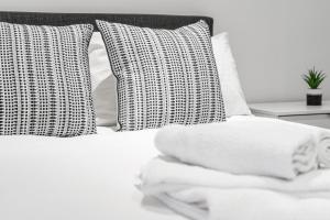 Convenience Studio in Solihull with Parking NEC & Airport