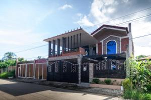 RedDoorz at R2K Pension House