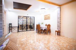 RedDoorz at R2K Pension House