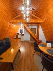 Art A Cabin