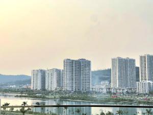 Sweet Home - Homestay apartment system at Citadines Marina Ha Long building