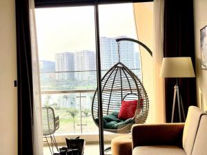 Sweet Home - Homestay apartment system at Citadines Marina Ha Long building
