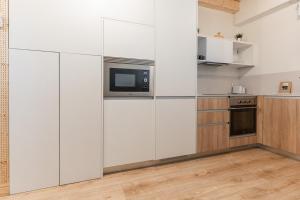 Modern Duplex - 1 Bedroom 2 Baths - Ventas