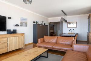 BEL AIR HOLIDAY - Stylish and spacious holiday apartment with stunning sea view T27