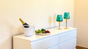 Bon Bon Suite by Ca-sa Check