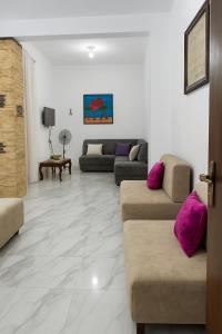 Family Apartment pYramids inn