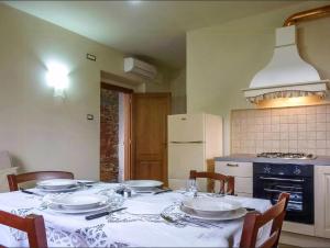 Apartment With Swimming Pool In Vinci Hills