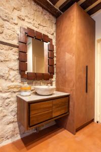 Refinement & Parisian Charm - 4BR-8P - Marais