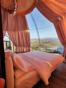 Sky Dome - Alushllaris Farm