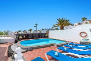 Villa Via Mare by Villa Plus