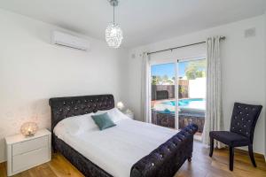 Villa Via Mare by Villa Plus