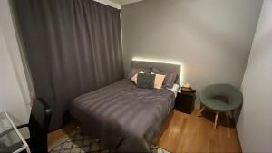 Central Oslo - Deluxe Queen Bedroom in Majorstuen Bogstadveien Shopping