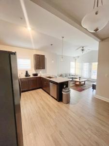 Quiet Apartment - 10 minutes from ECU