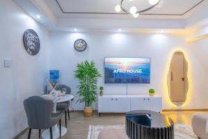 Kilimani 15th-Floor Apt with Heated Pool, Gym and Views