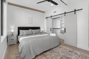 2BR Stylish Beacon Retreat in Tulsa